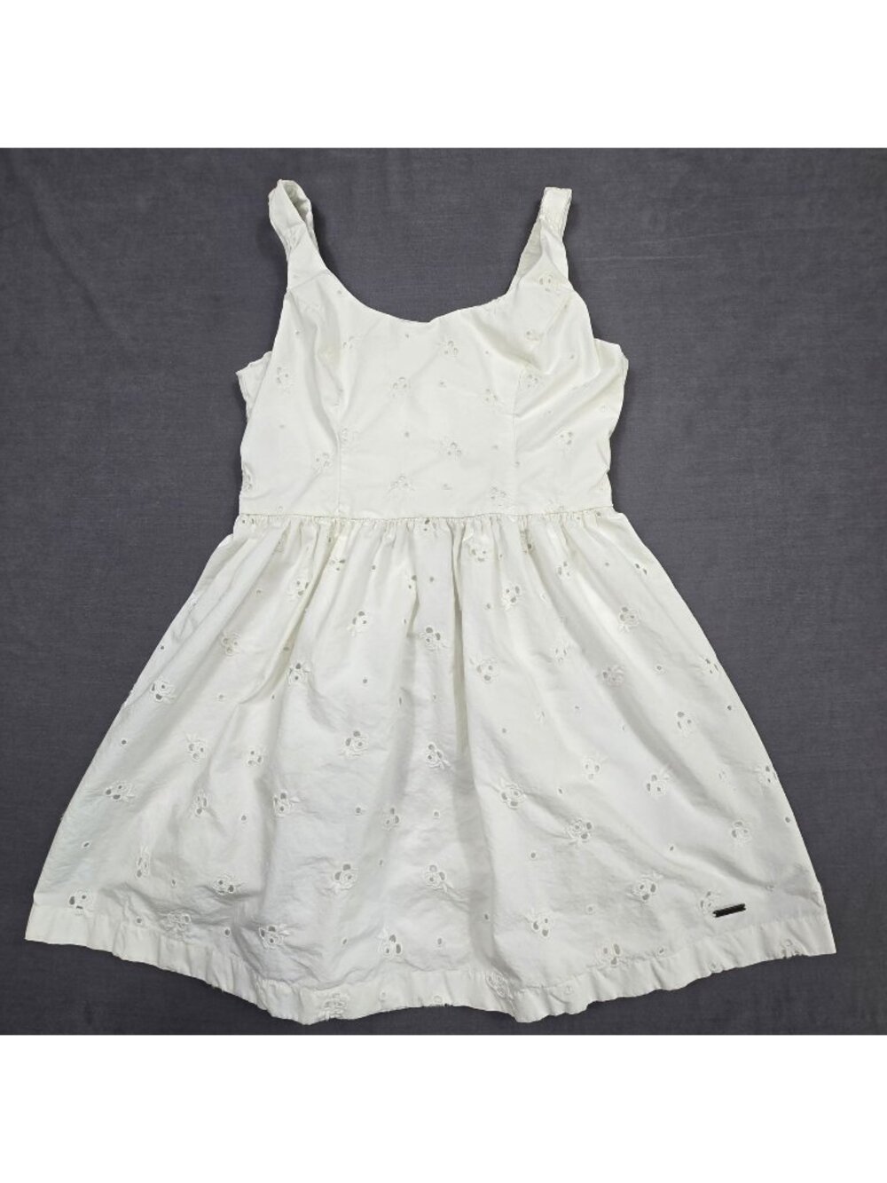 Abercrombie & Fitch White Eyelet Sundress Size 6 100% Cotton Sleeveless